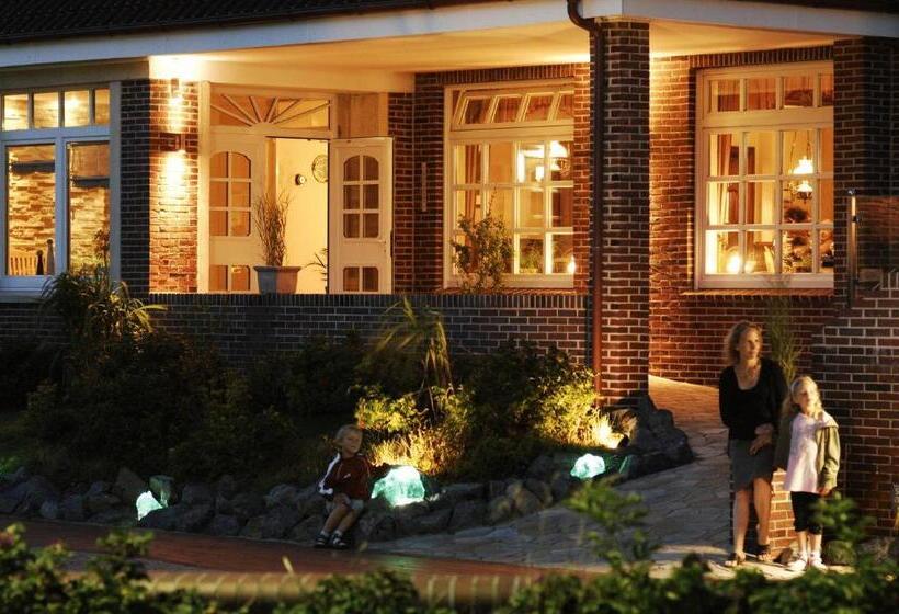 Отель Strandhof