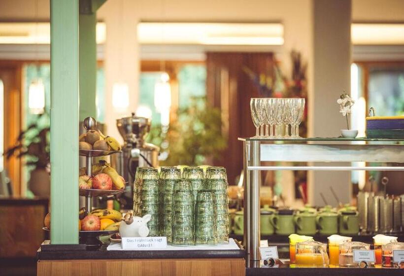 בית מלון כפרי Und Appartementhof Waldeck