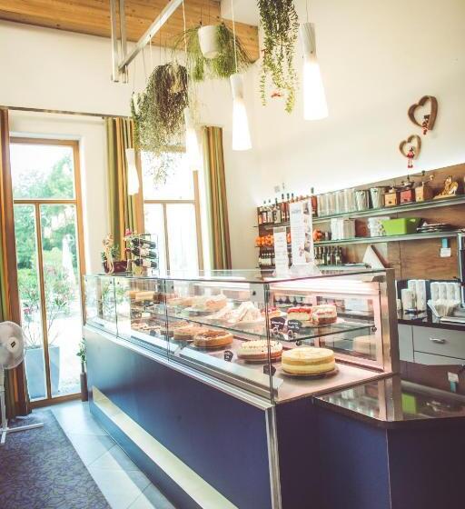 בית מלון כפרי Und Appartementhof Waldeck