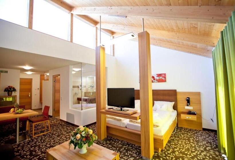 בית מלון כפרי Und Appartementhof Waldeck