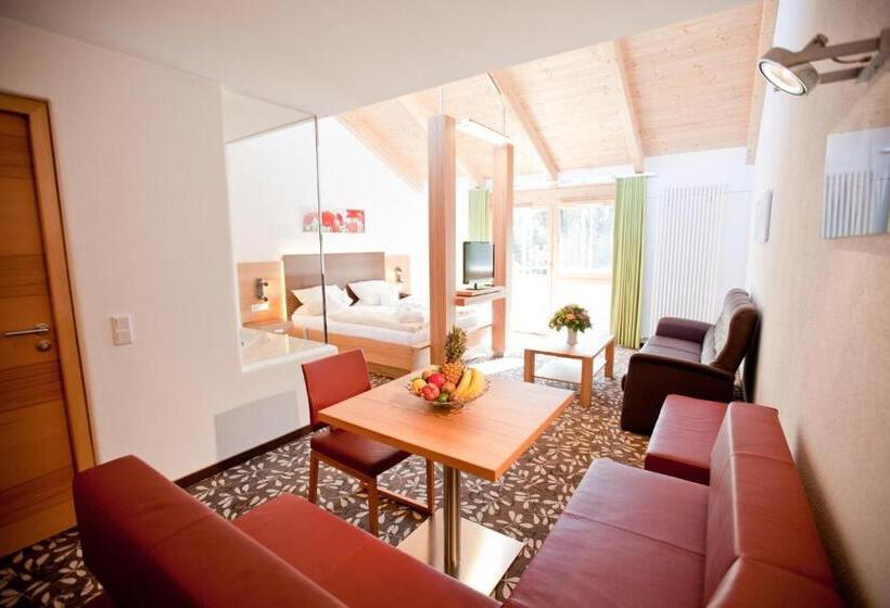 בית מלון כפרי Und Appartementhof Waldeck