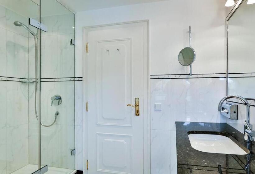 ホテル Und Restaurant Jörg Müller