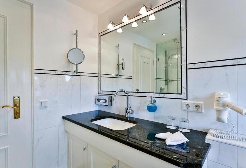 ホテル Und Restaurant Jörg Müller