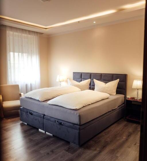 ホテル Und Restaurant Peking