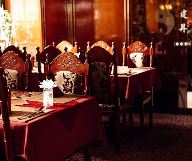 ホテル Und Restaurant Peking