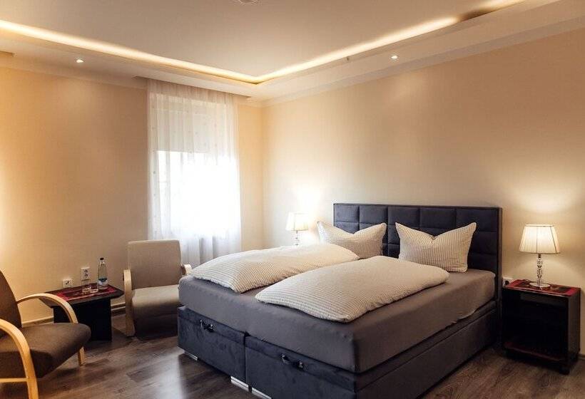 ホテル Und Restaurant Peking