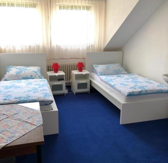 Отель Urberacher Hof