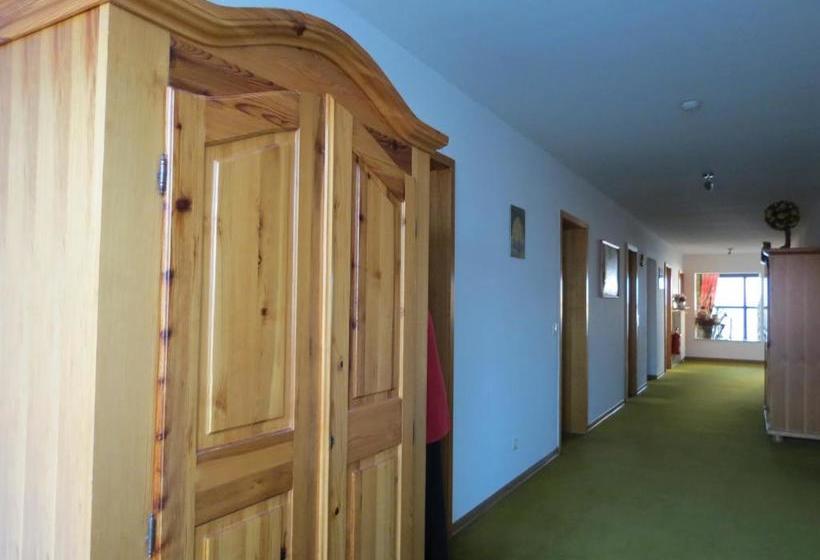 Отель Urberacher Hof