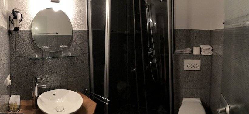 Отель Urberacher Hof