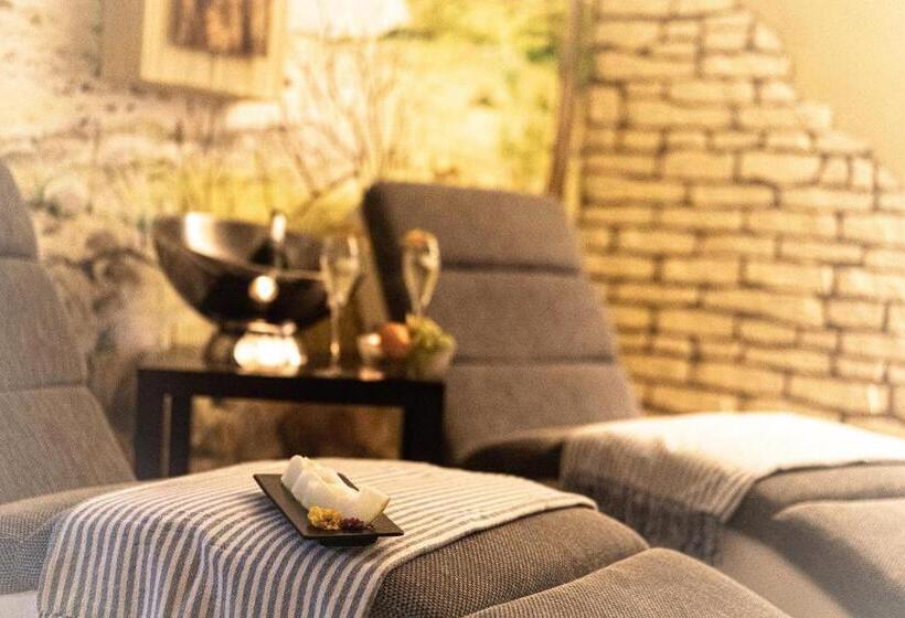 Отель Villa Schwanebeck