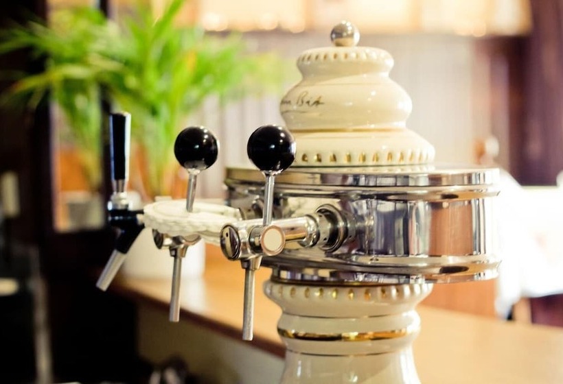 בית מלון כפרי Weinhaus Weis