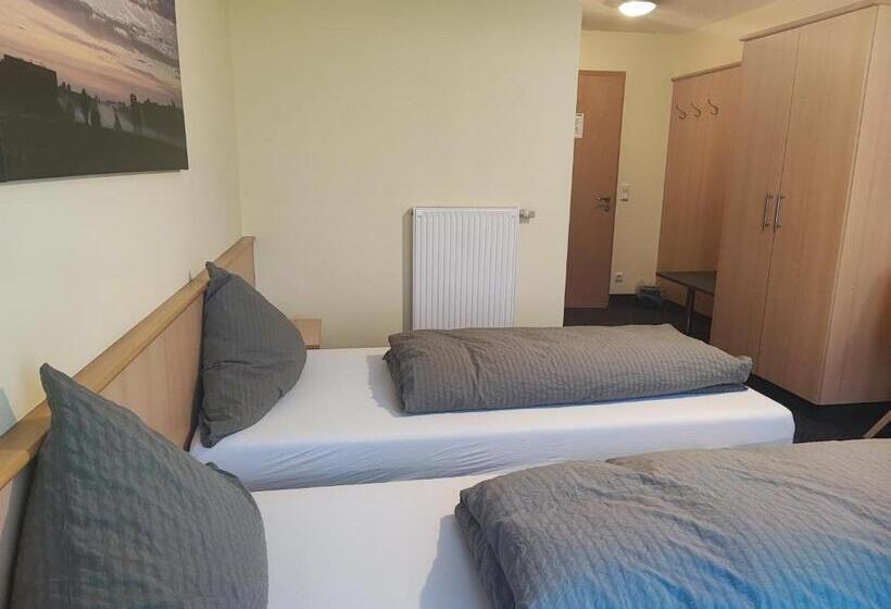 호텔 Wirtshaus Zur Bina