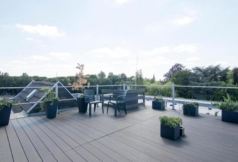 Отель World House Wetten