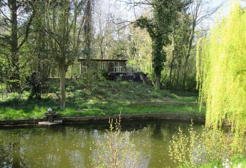 Отель World House Wetten