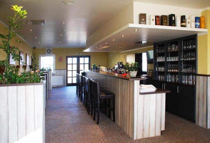 בית מלון כפרי Ziegenkrug Rostocker Tor