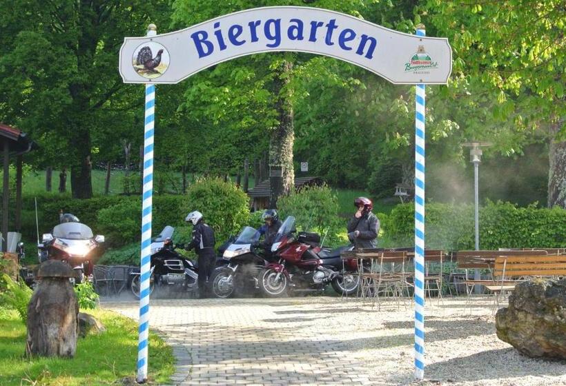 ホテル Zwieseler Waldhaus