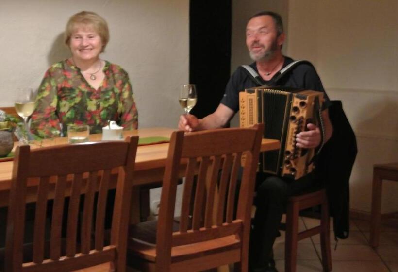 ホテル Zwieseler Waldhaus