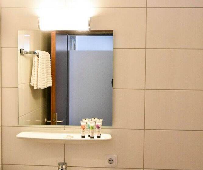 Martins Klause Airport Messe Hotel Self Check In