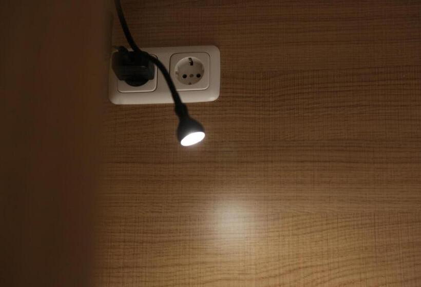 Old Kings Design Hostel