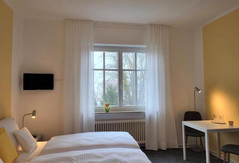 Parkhotel Am Schwanenteich