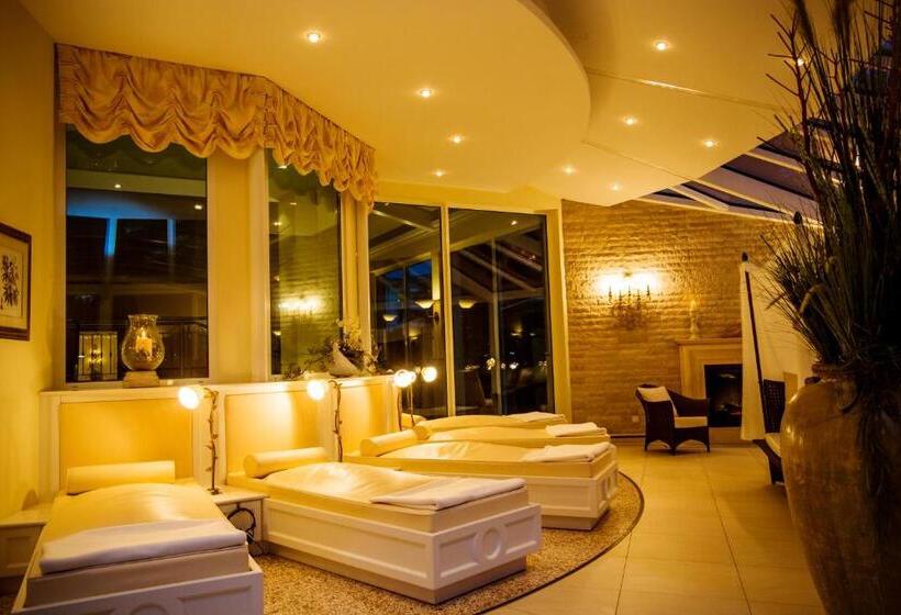 Thermenhotel Quellenhof