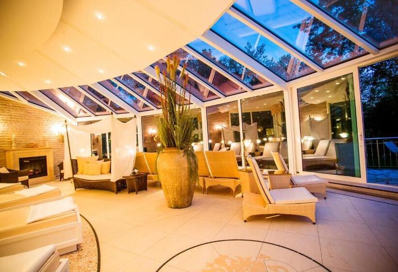 Thermenhotel Quellenhof