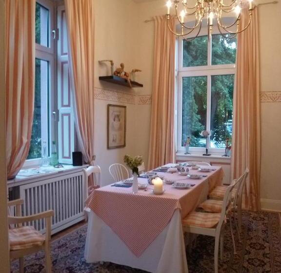 Villa Zur Erholung Bed & Breakfast