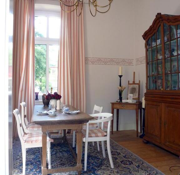 Villa Zur Erholung Bed & Breakfast