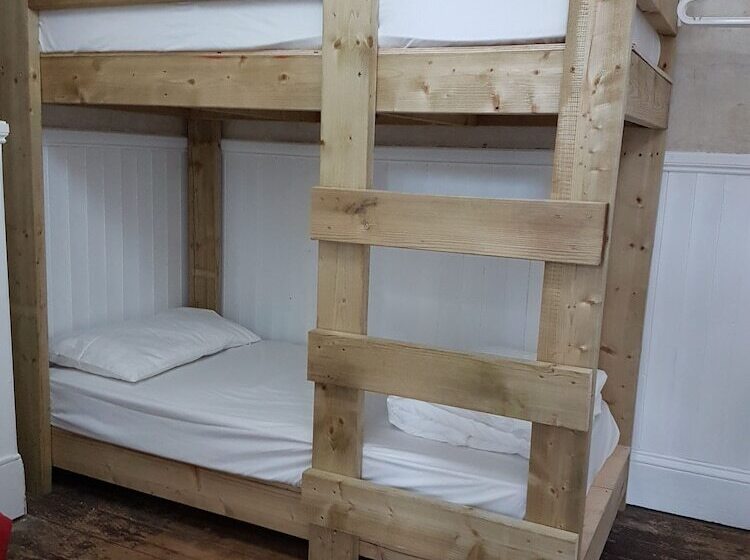 Bunkhouse Bournemouth   Hostel