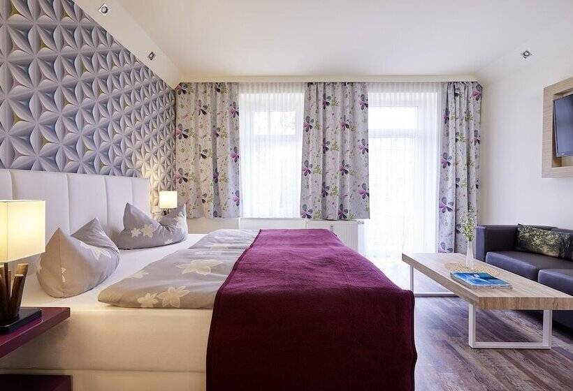 Auenwald Hotel Und Apartmenthaus