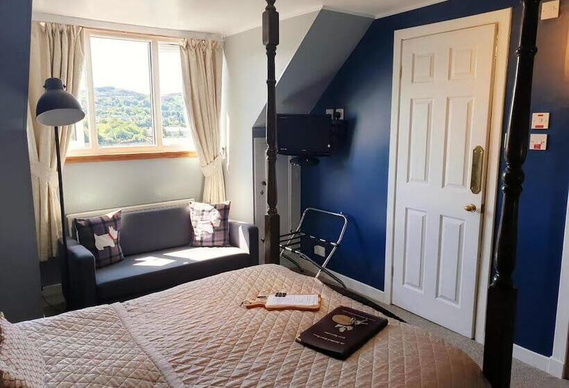 تختخواب و صبحانه Briarbank Guest House