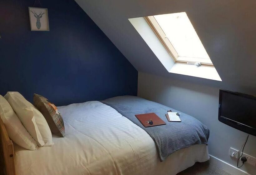 تختخواب و صبحانه Briarbank Guest House