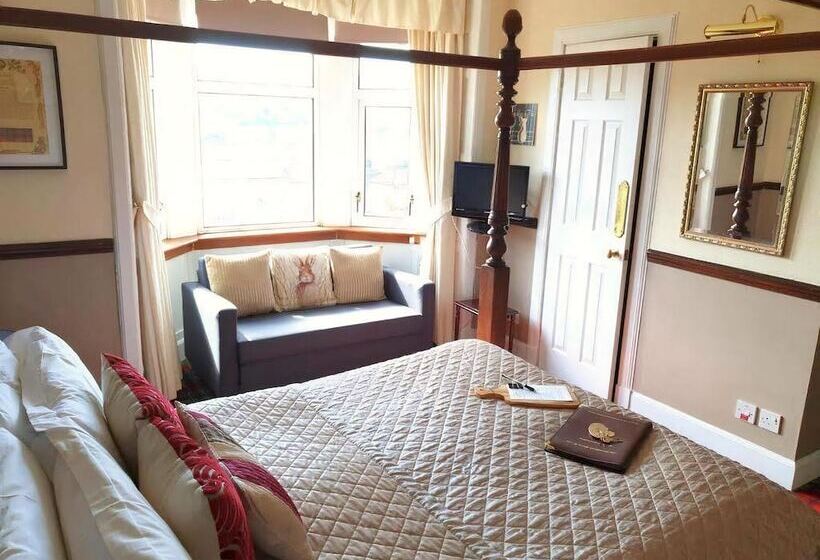 تختخواب و صبحانه Briarbank Guest House