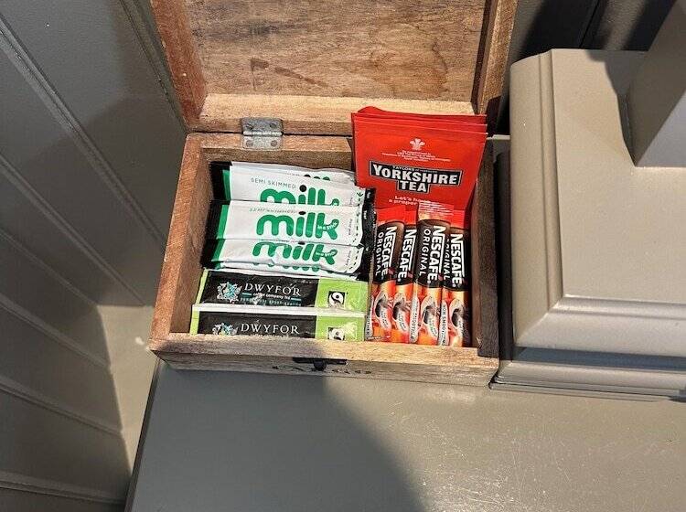 مبيت وإفطار Bull