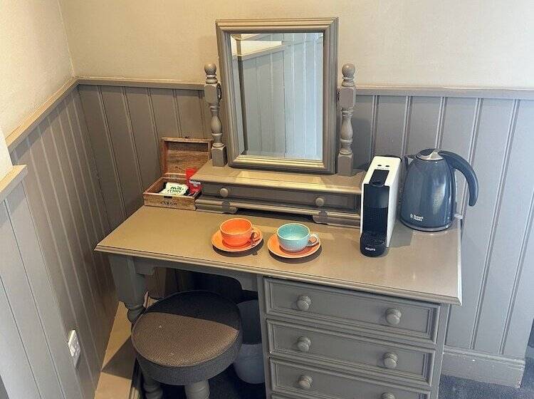 مبيت وإفطار Bull