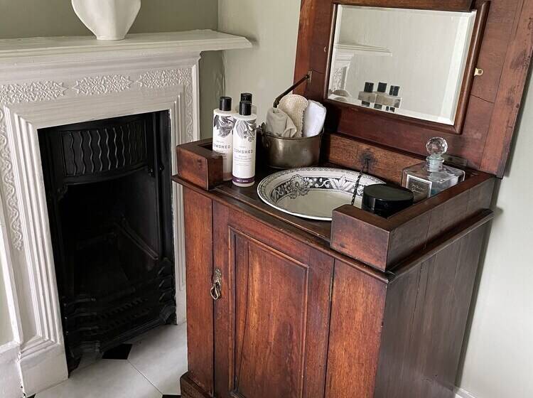 مبيت وإفطار Ellesmere House