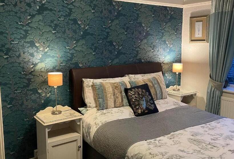 مبيت وإفطار Esjays At Knowles House