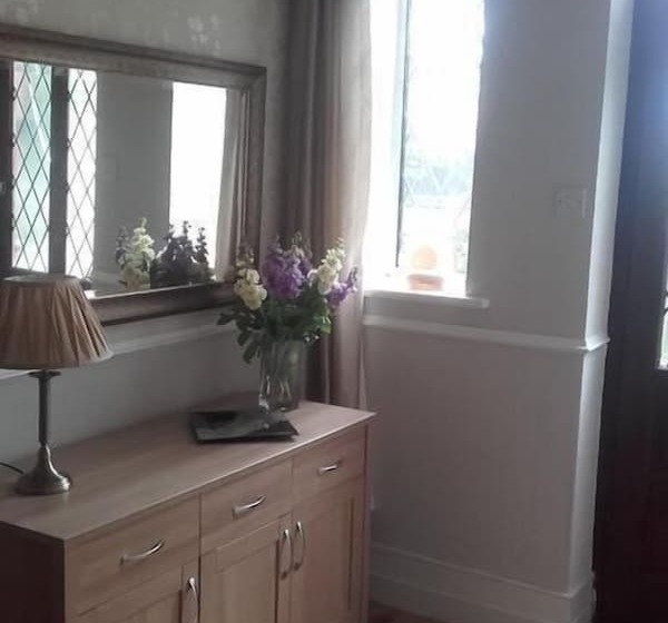 مبيت وإفطار Esjays At Knowles House