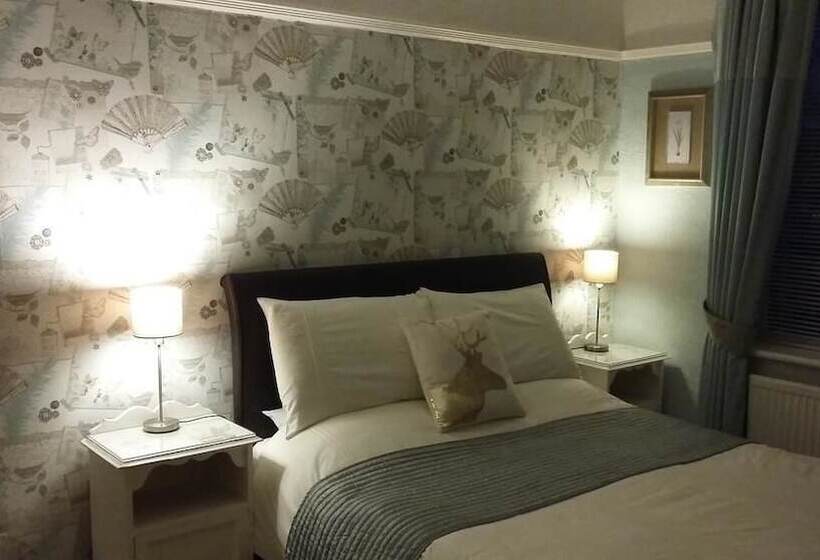 مبيت وإفطار Esjays At Knowles House