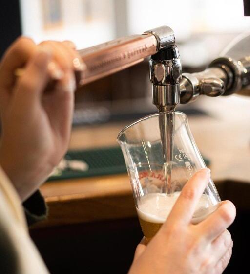 住宿加早餐  Masons Arms Amble