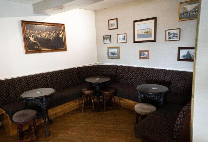 住宿加早餐  Masons Arms Amble