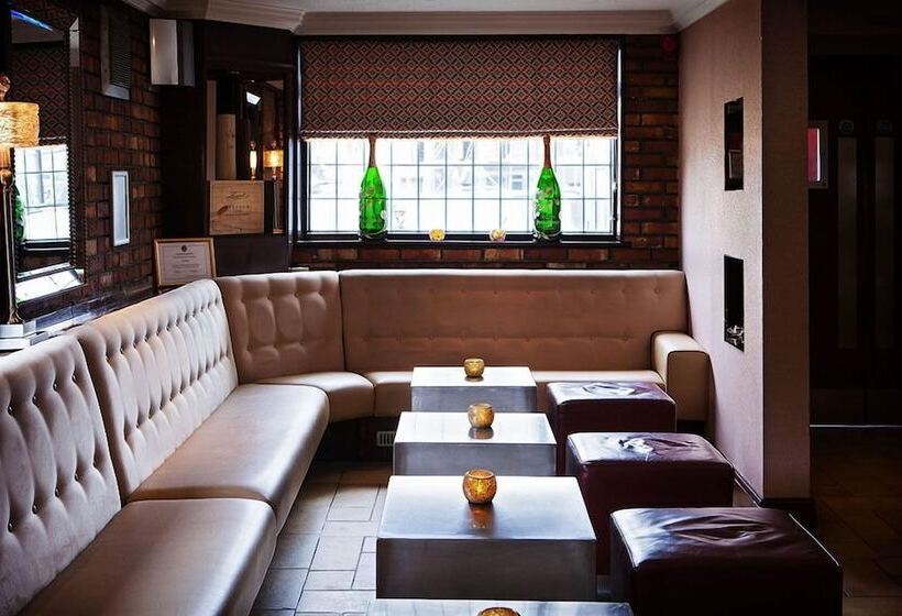 민박 San Pietro Hotel & Restaurant