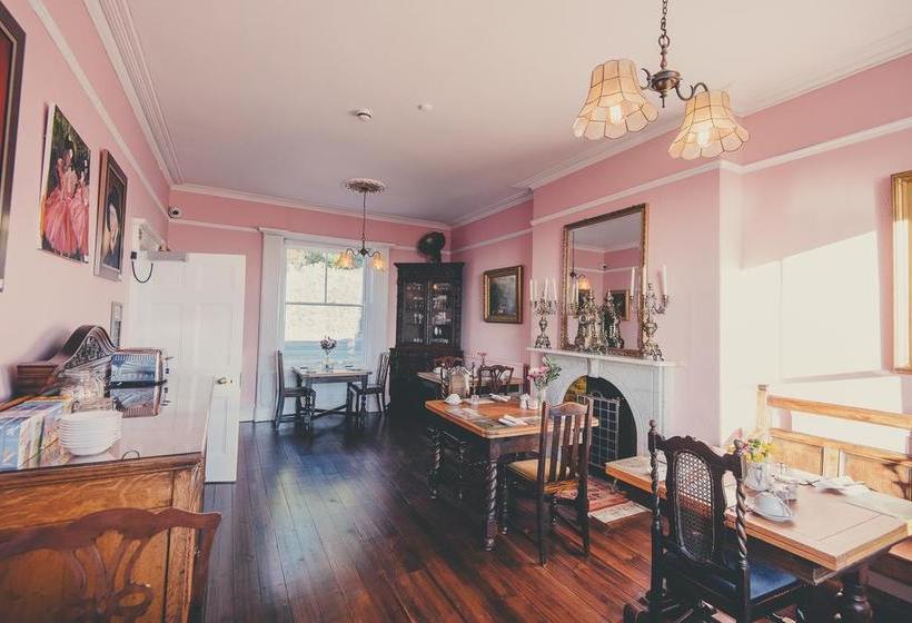 Bed and Breakfast Sidney House