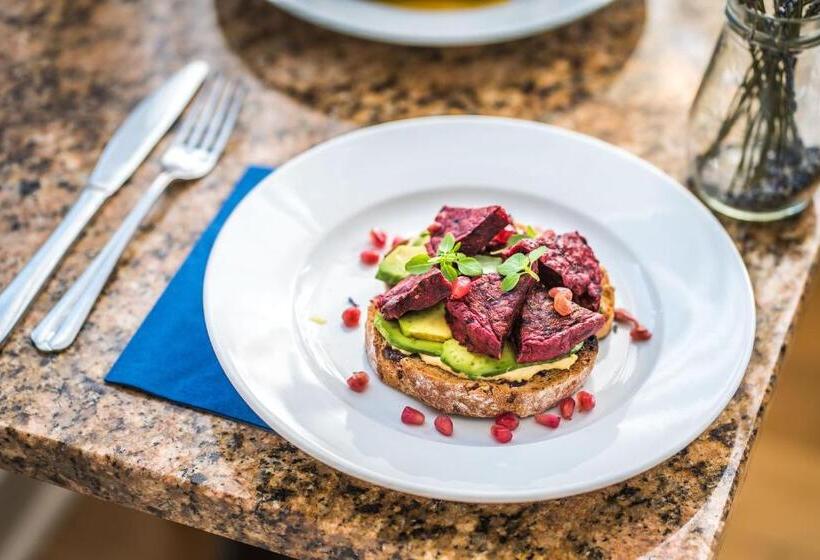 Bed and Breakfast The Henry Guest House