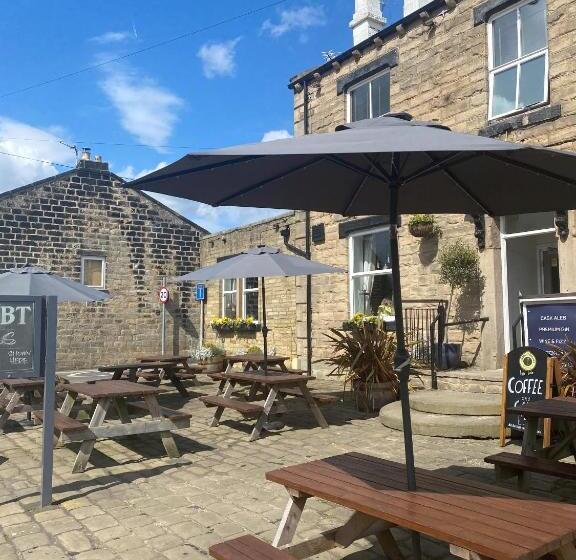 مبيت وإفطار The White Swan, Yeadon