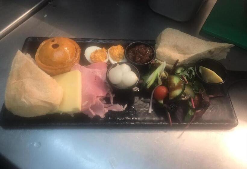 مبيت وإفطار The White Swan, Yeadon