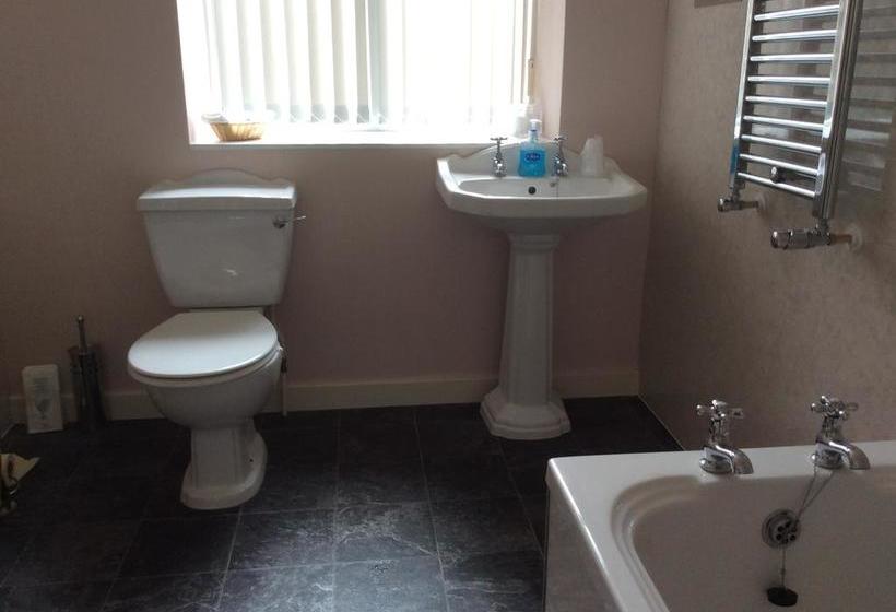 مبيت وإفطار Cara House