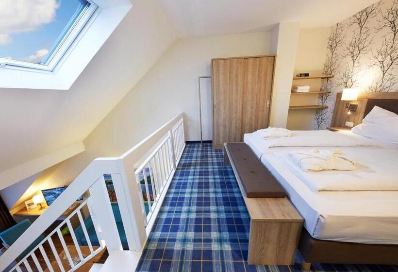 Göbel S Seehotel Diemelsee