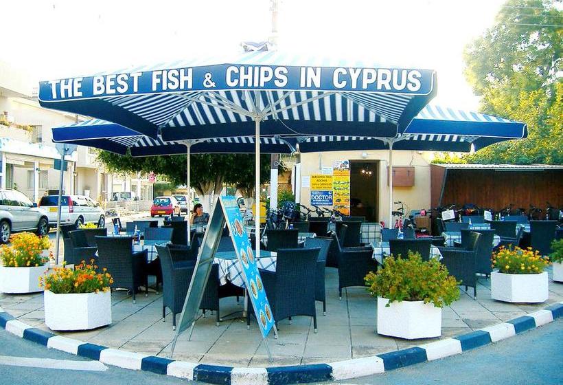 2 Bedrooms Apartment With Shared Pool And Wifi At Mandria 1 Km Away From The Beach