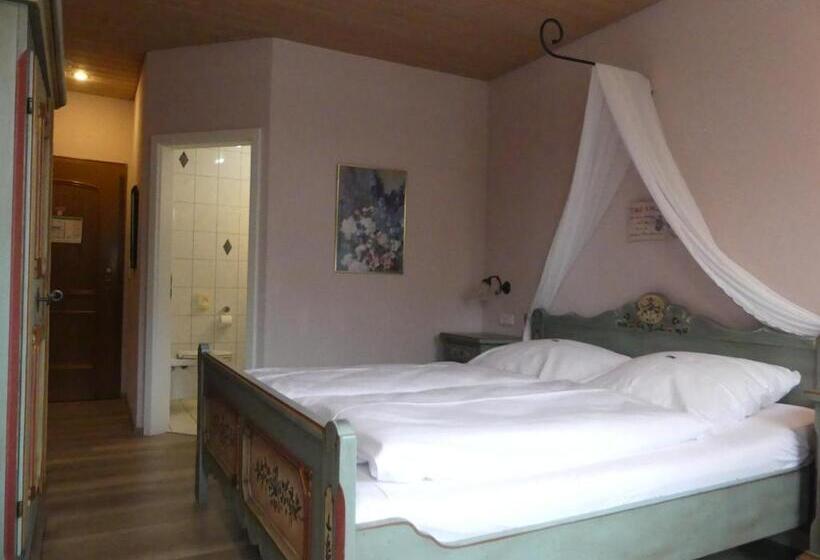 فندق Bayerischer Hof